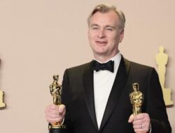 Kenapa Christopher Nolan Sering Rilis Sinema pada Bulan Juli?