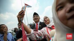 Parade Seniman Kala Dilantik Jadi Anggota Dewan Perwakilan Rakyat 2024-2029