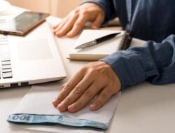 PPn Naik, Pemerintah Gratiskan PPH Pekerja Gaji Rp4,8 juta-Rp10 Juta