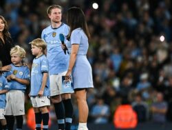 Man City Bikin Patung Kevin De Bruyne