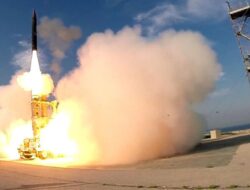 Militer, Moral, dan Simpati Global
