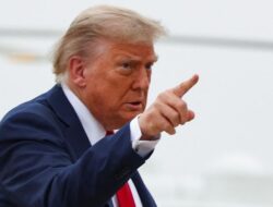 Donald Trump Buat Kesepakatan dengan Prabowo, Terkait Tarif Produk Impor?