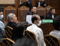 Hukuman Terdakwa Penyuapan Emas Antam James Dipotong Jadi 7 Tahun Bui