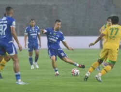 Debut yang Gila Bersama Persib
