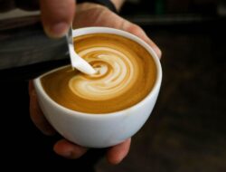 Mana yang Lebih Sehat, Cappuccino atau Ice Latte?