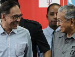 Alasan Mahathir Laporkan PM Malaysia Anwar Ibrahim ke Polisi