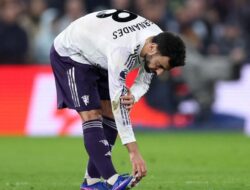 Bruno Fernandes Cidera, MU Gak Ingin Panic Buying di Januari