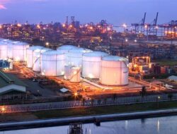 Harga Minyak Mentah Menguat Tipis Imbas Stok AS Turun