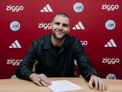 Bos Ajax Puji Habis-habisan Maarten Paes Usai Berhasil Direkrut