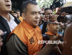 Mantan Wakil Menteri Imipas Silmy Karim Didakwa Peras Biro Jasa Penjamin WNA Total Rp168,9 Miliar