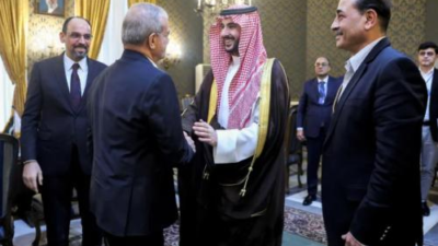Menhan Saudi Dilaporkan Bawa Uang Tunai 1 Miliar USD untuk Houthi Saat Kunjungan ke Teheran