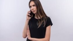 Benarkah Baju Hitam Bikin Tubuh Lebih Gerah? Ini Penjelasan Sainsnya : Okezone Women