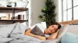 Tidur Siang Sebentar Ternyata Cegah Pikun, Ini Kata Dokter : Okezone Women